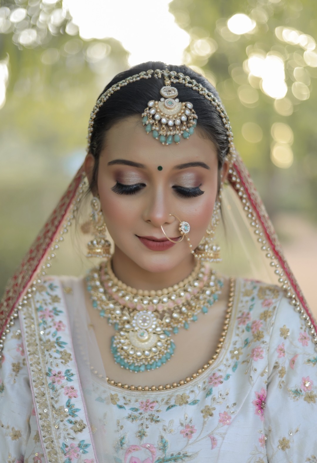 Hand-Painted Bridal Nail Customization